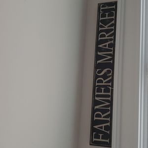 Farmers Market sign